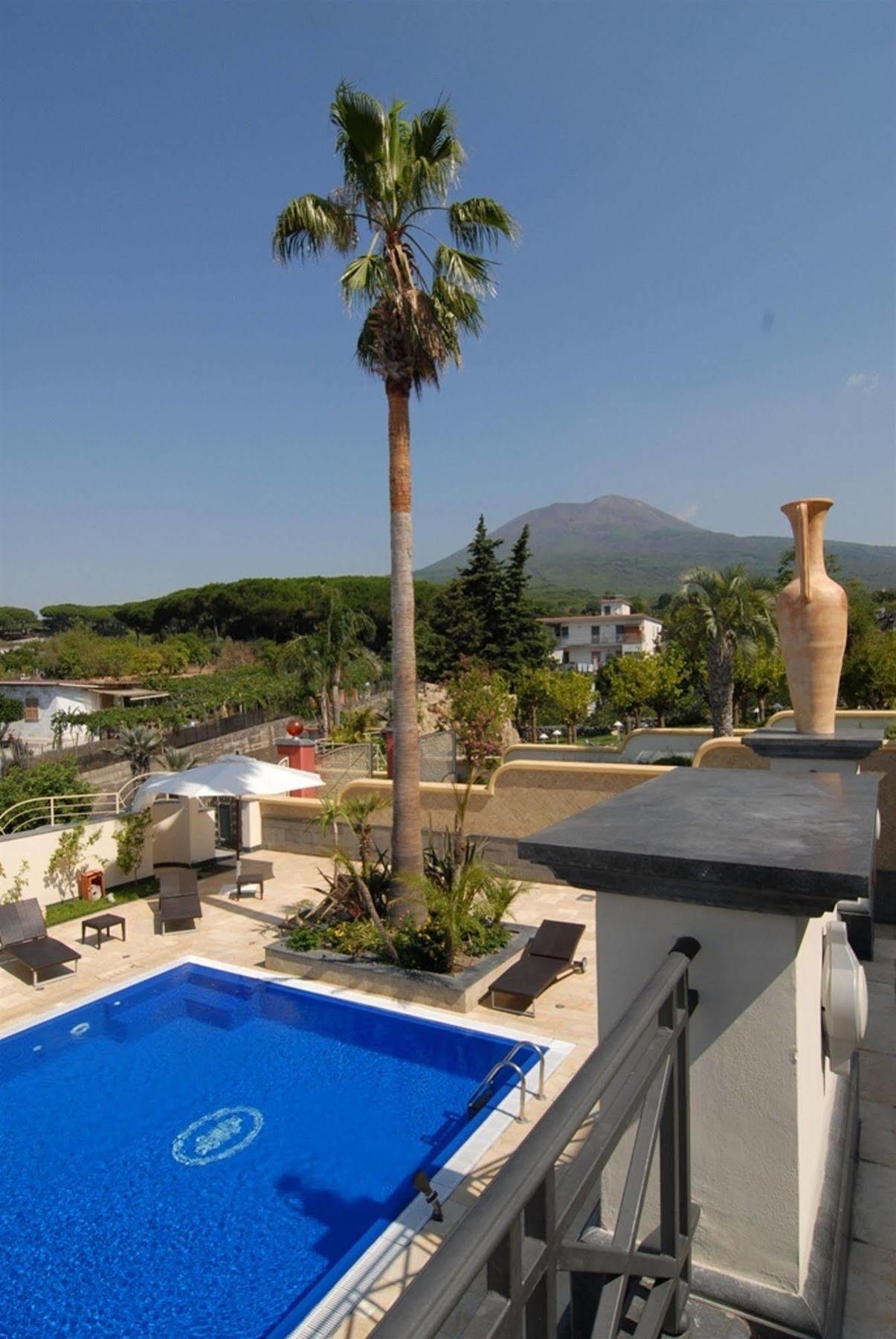 Palazzo Rosenthal Vesuview Hotel & Resort Trecase Exterior foto
